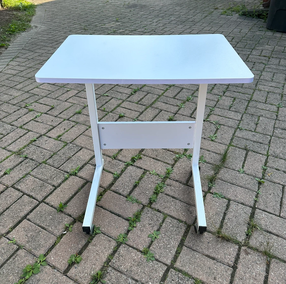 Adjustable Height Rolling Table - like 🆕