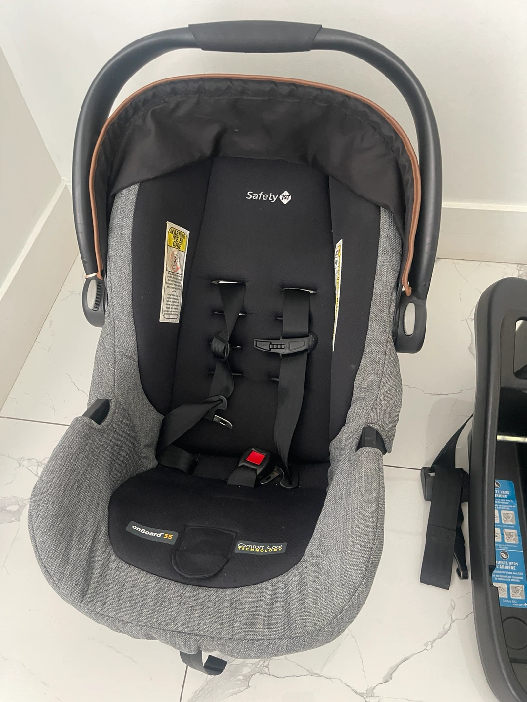 Infant car seat with base