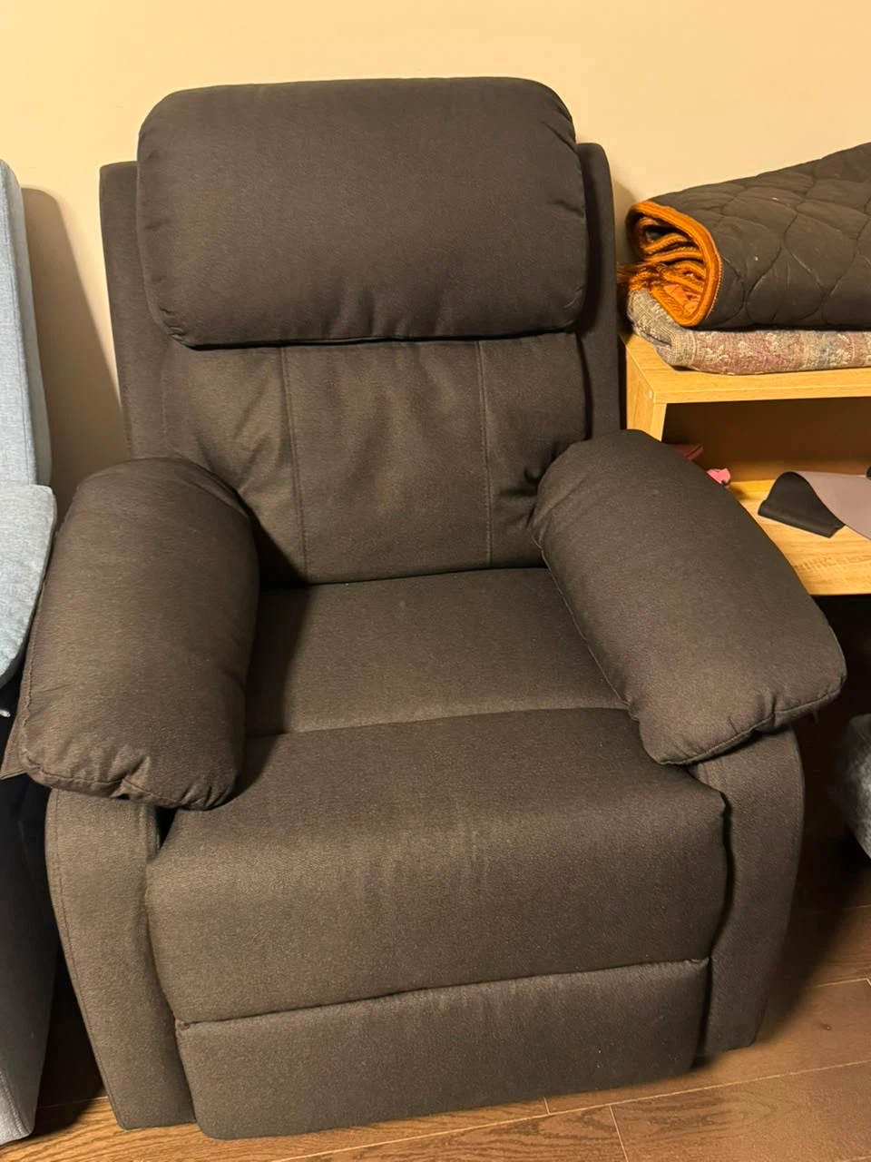 Comfortable Black Recliner Chair