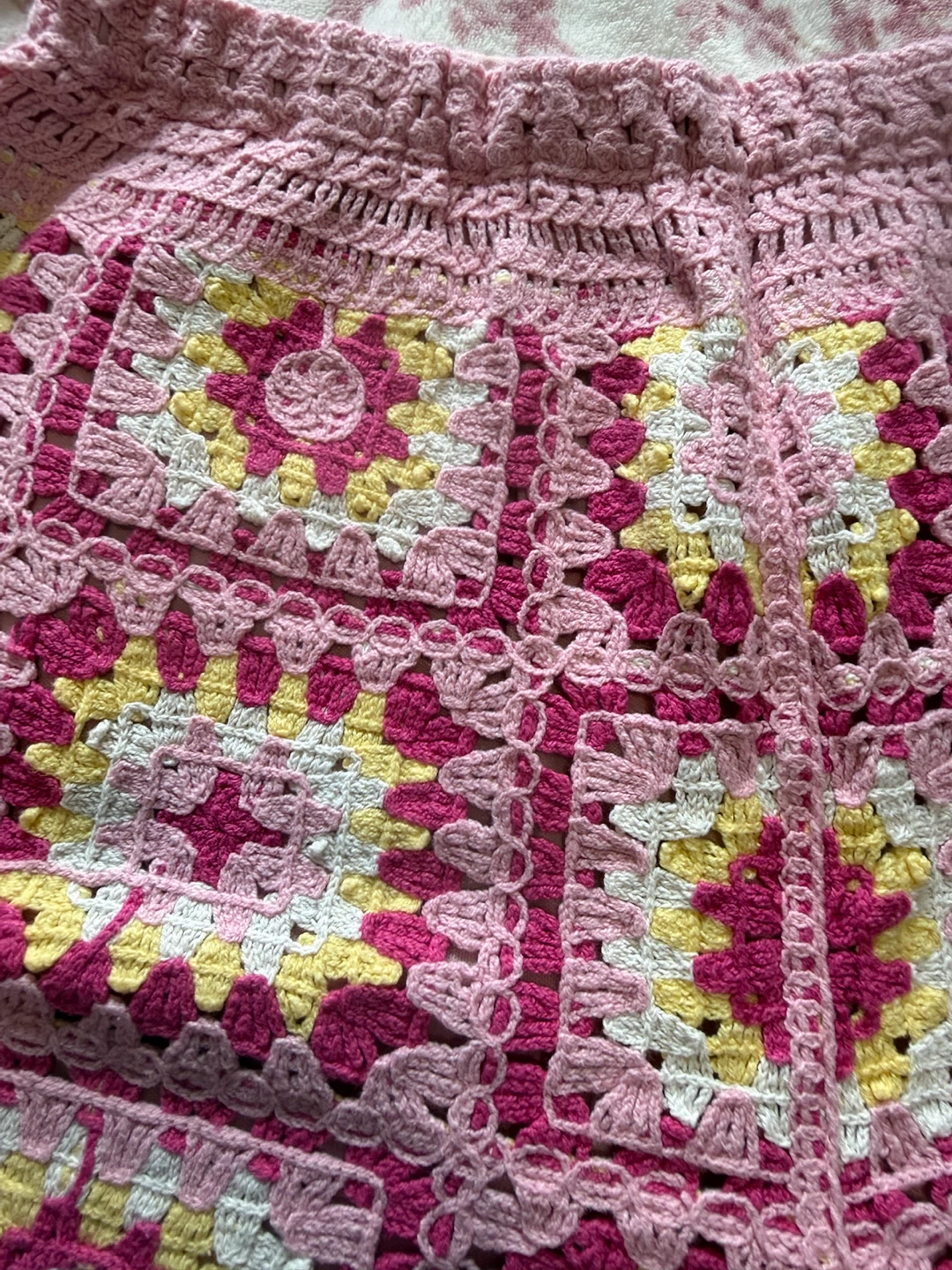 New In Pink Crochet Square Set - photo 2