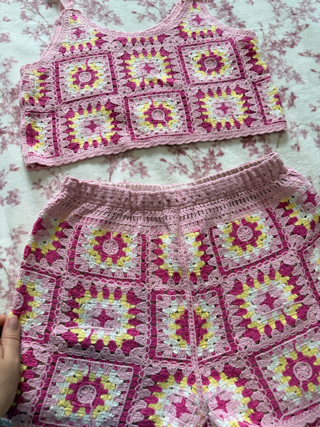 New In Pink Crochet Square Set - photo 3