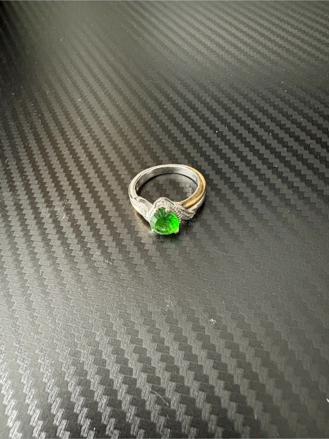 Green Gemstone Ring - photo 2