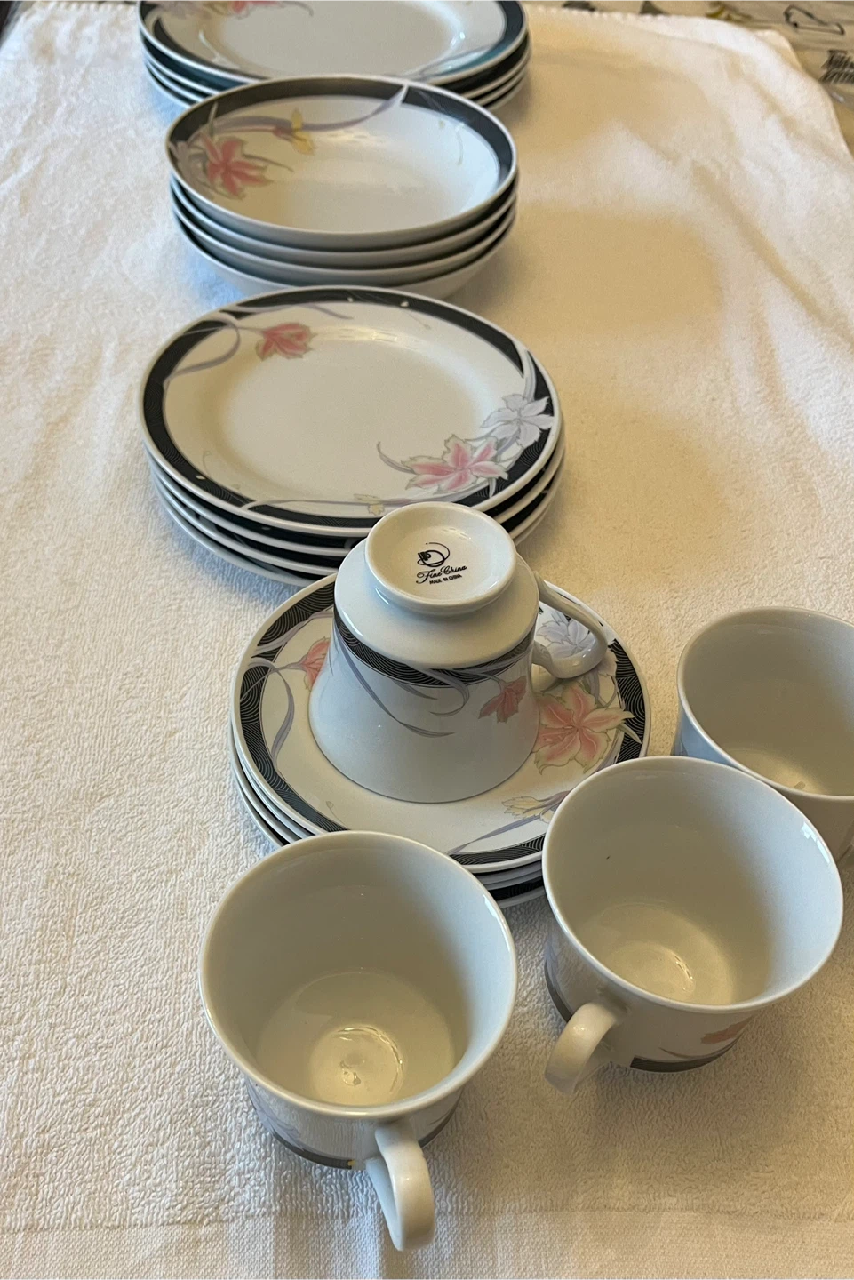 Fine China dinner Set (20 pieces) - photo 5
