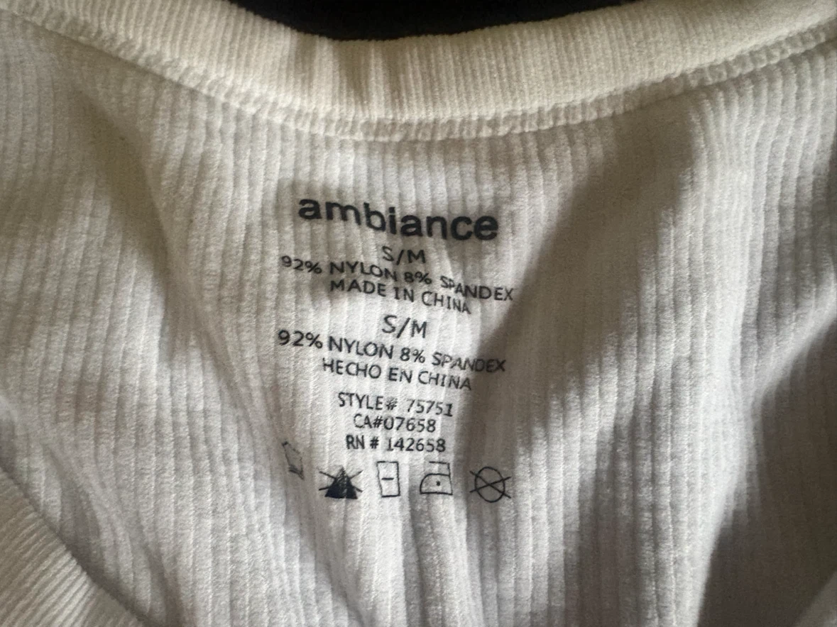 Ambiance White Ribbed Long Sleeve Crop Top S/M - photo 2