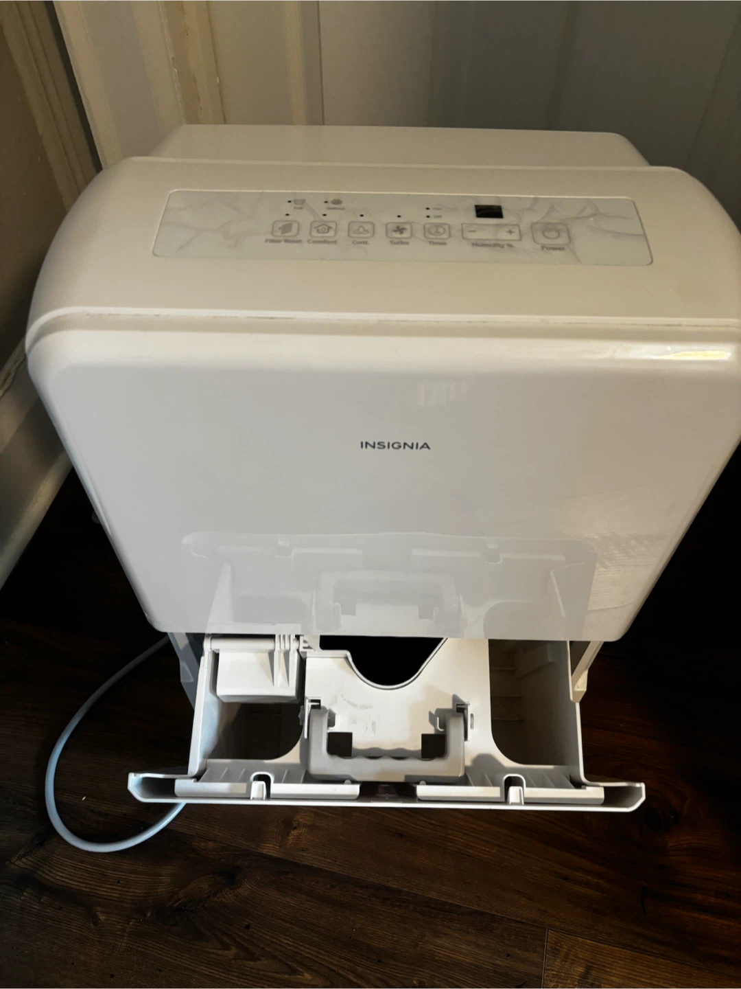 Insignia Dehumidifier - photo 3