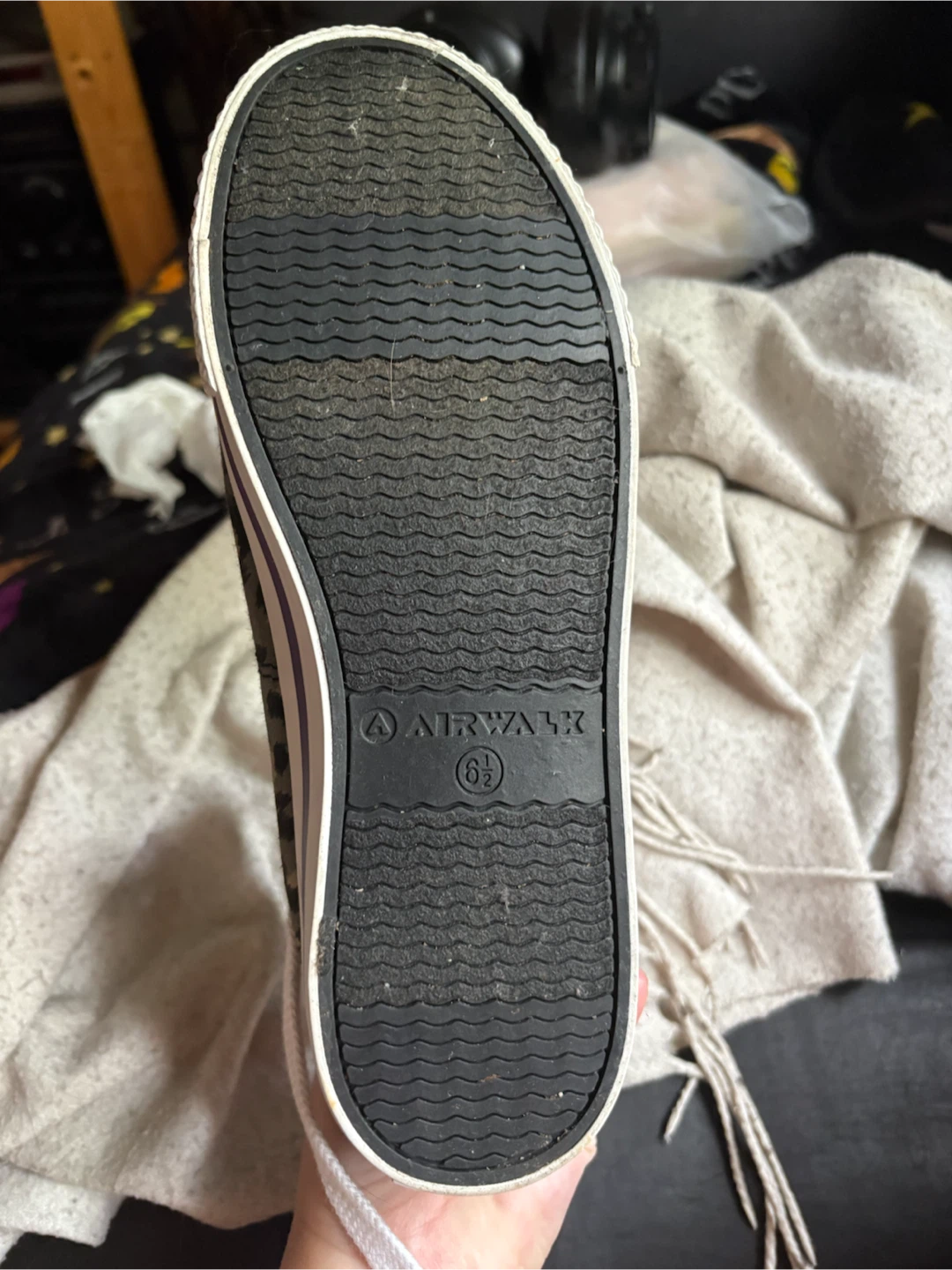 Airwalk Leopard Print Sneakers - photo 3