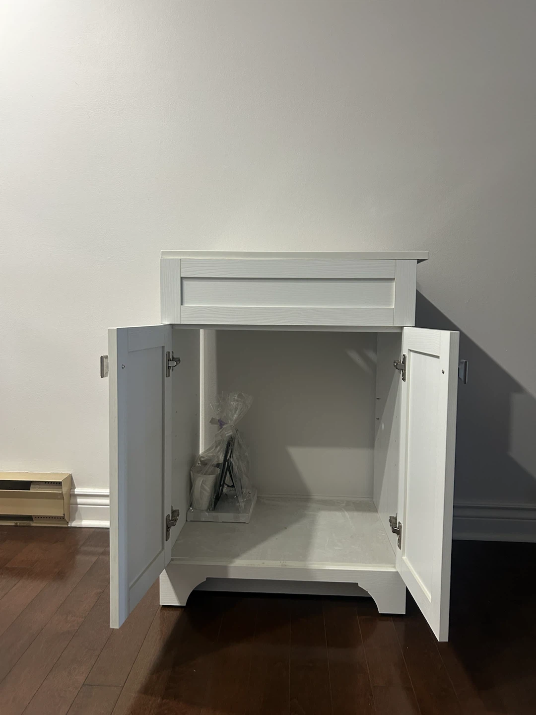 White Bathroom Vanity Sink - photo 2
