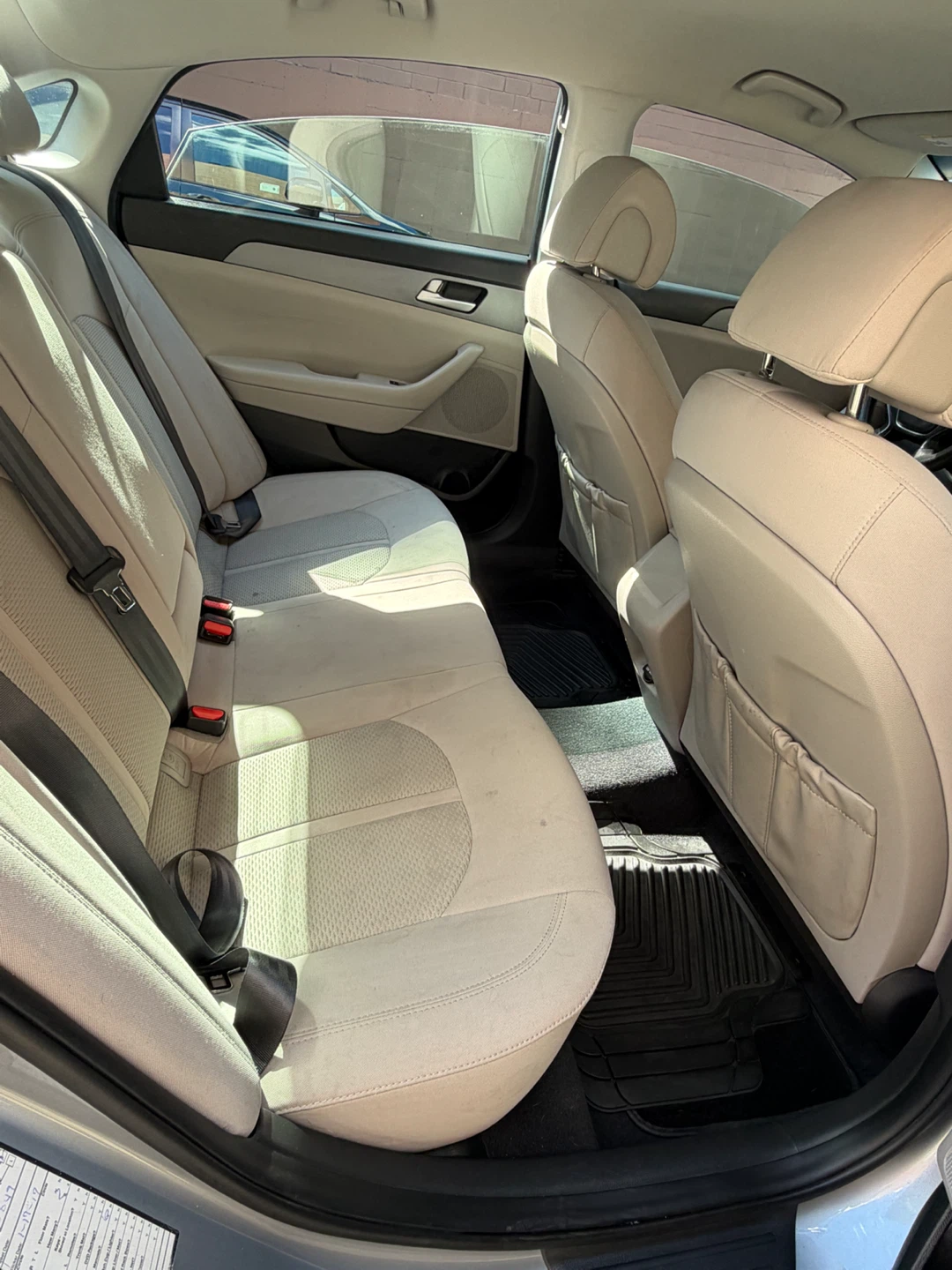 car - photo 2