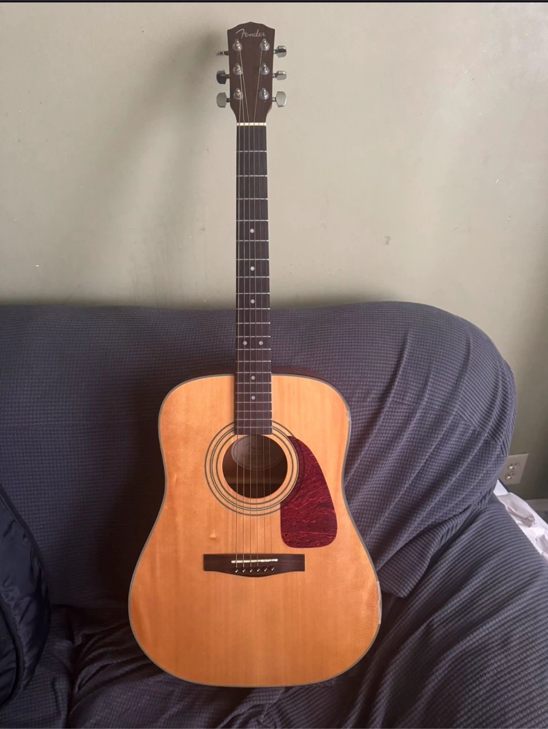 Fender DG20S NAT Acoustic Guitar with Gig Bag