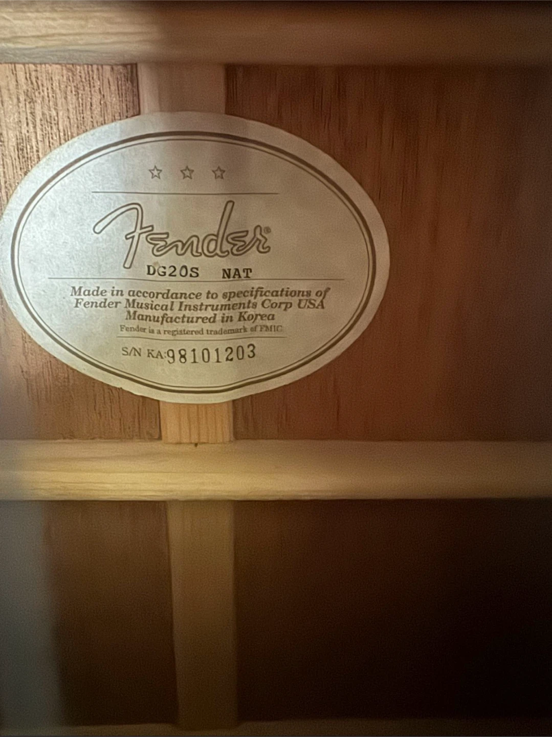 Fender DG20S NAT Acoustic Guitar with Gig Bag - photo 3