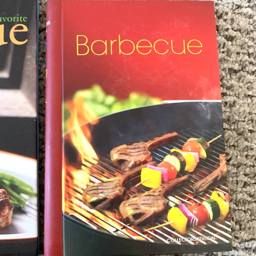 BBQ Cookbooks Barbecue Grilling Smoker Recipes Cookbook Lot of 3 - photo 3