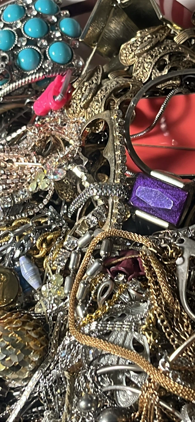 7.75 lbs Jewelry Scrap Lot - CRAFTS PARTS ONLY (No Gold/Silver) - photo 4