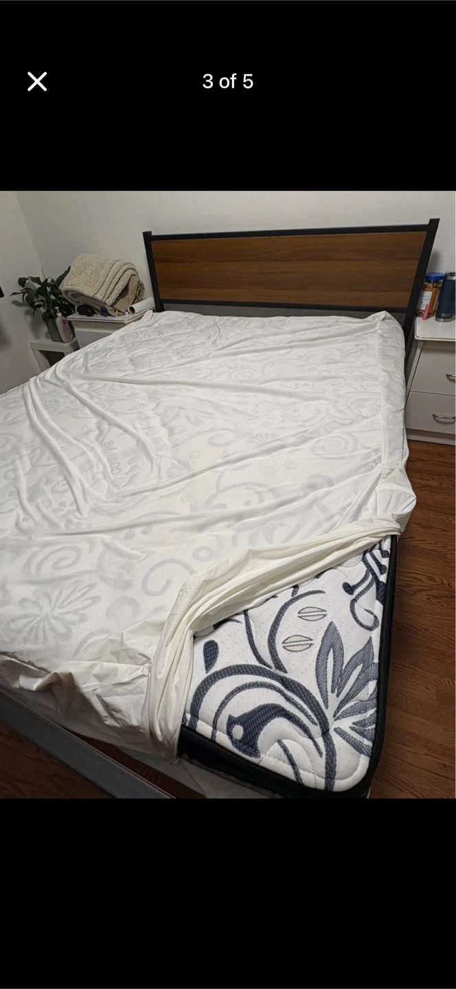 Queen mattress - The Sleep Factory