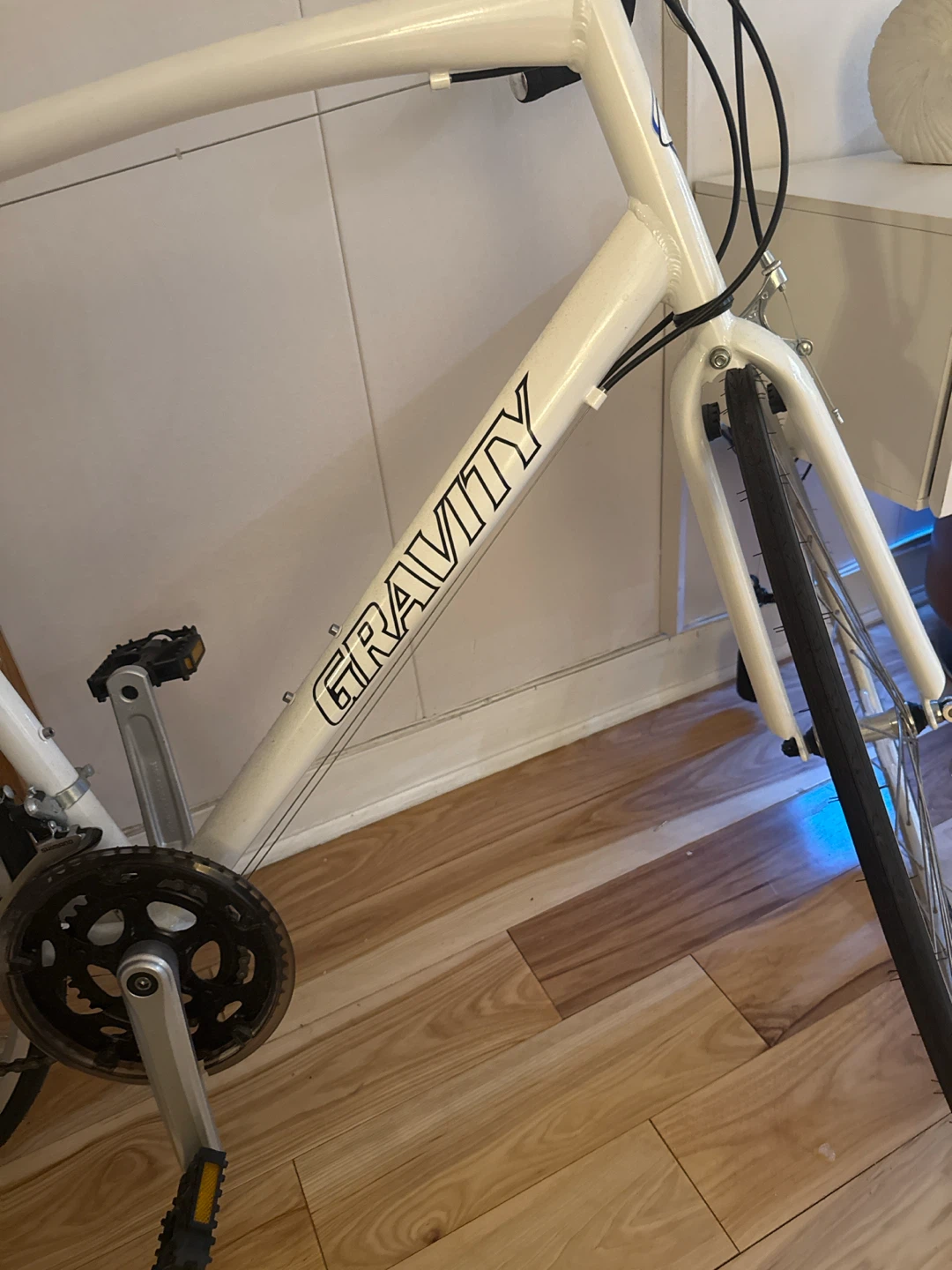 White Gravity Road Bike - photo 5