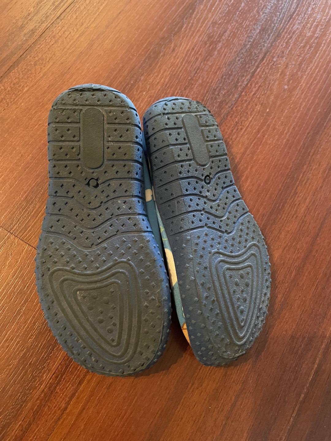 Paw Patrol Water Shoes Size 8 - photo 2