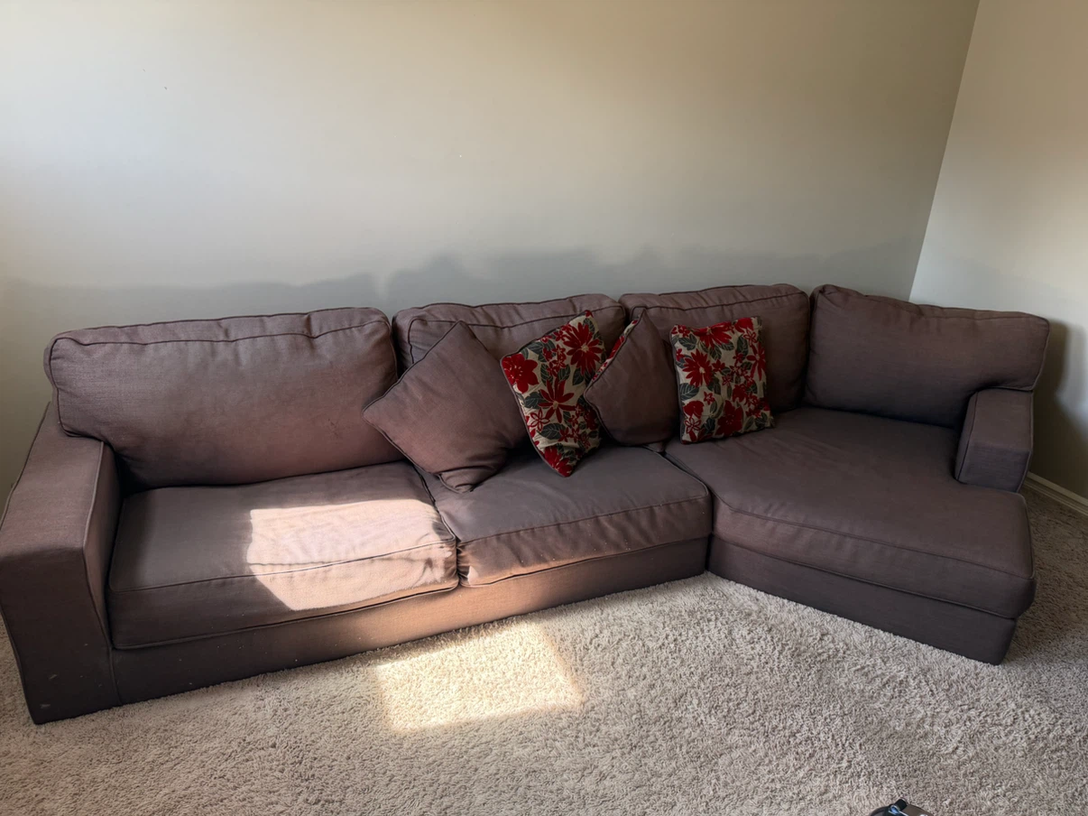 Sectional Sofa with pillows