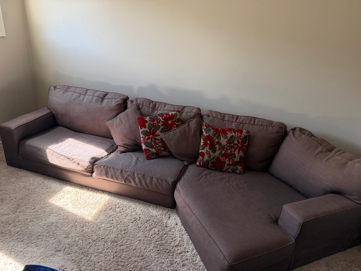 Sectional Sofa with pillows - photo 2
