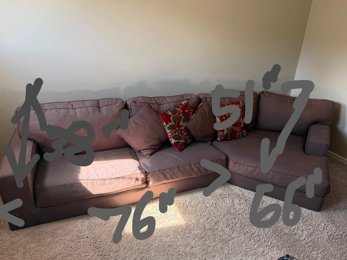 Sectional Sofa with pillows - photo 4