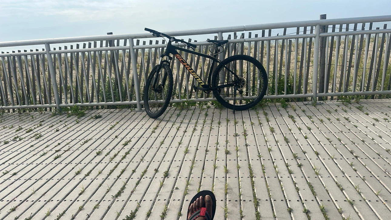 Schwinn Mountain Bike - photo 2