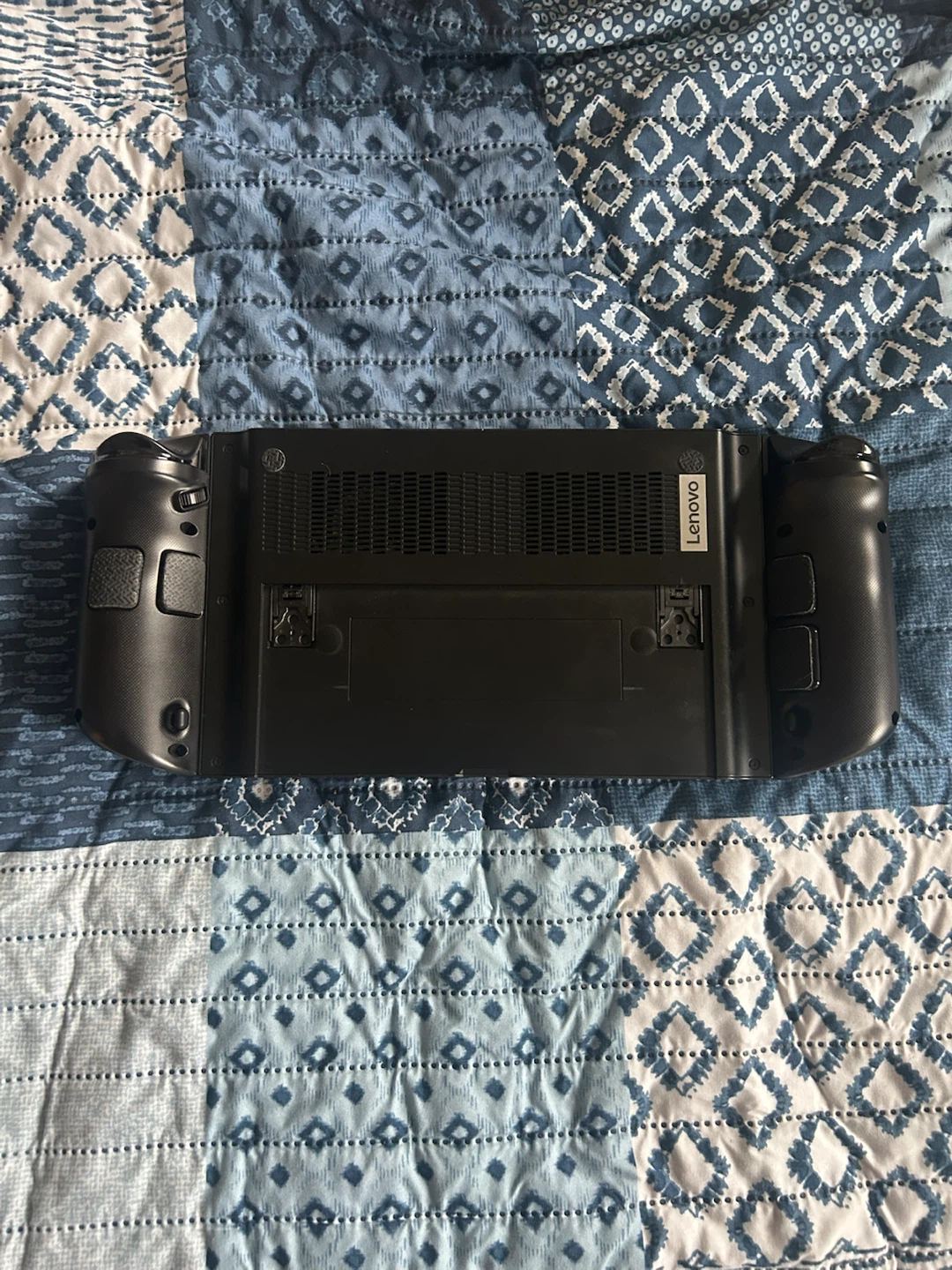 Lenovo Legion Go Handheld Gaming PC - photo 2