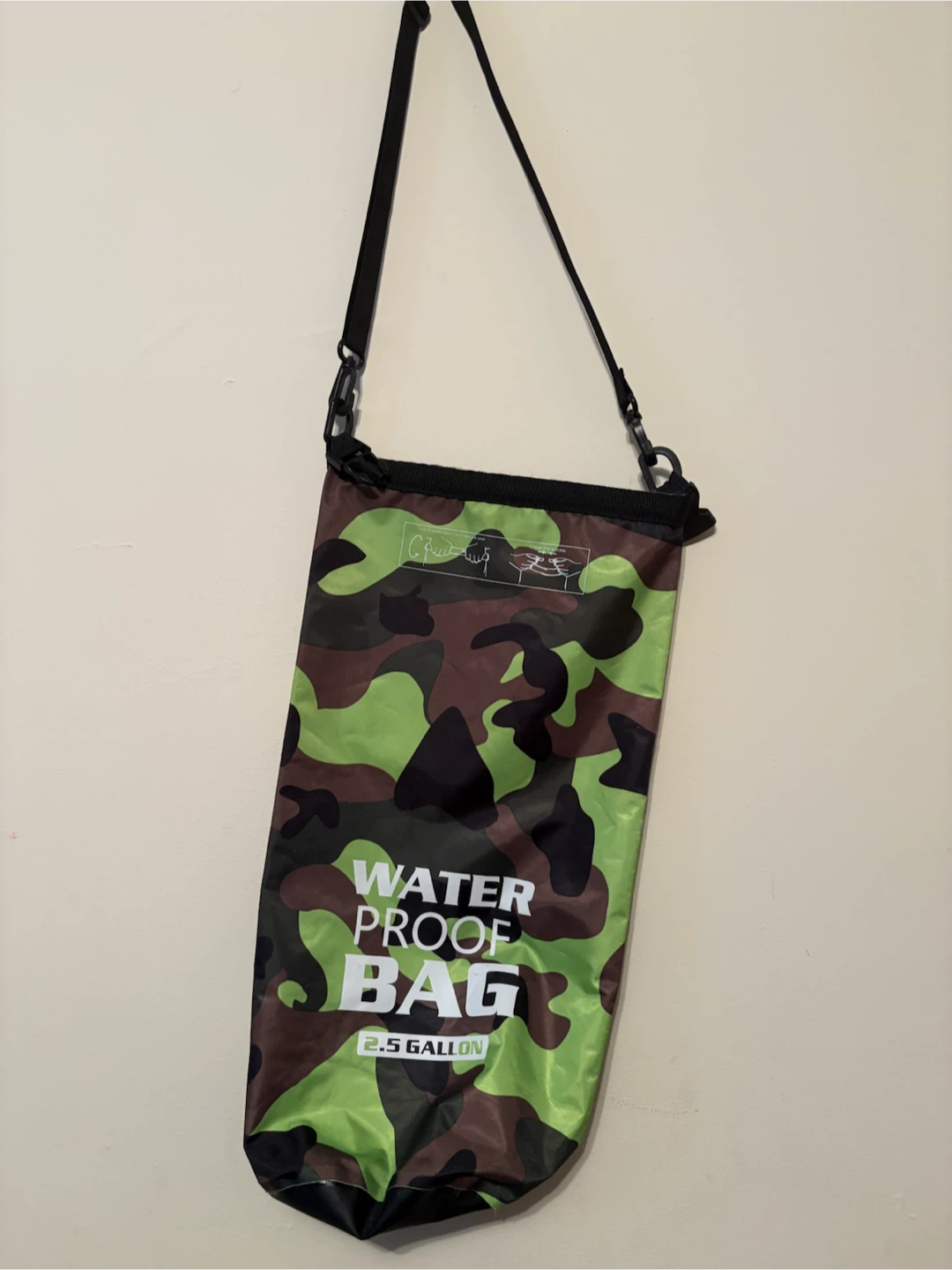 Camo Waterproof Dry Bag - 2.5 Gallon
