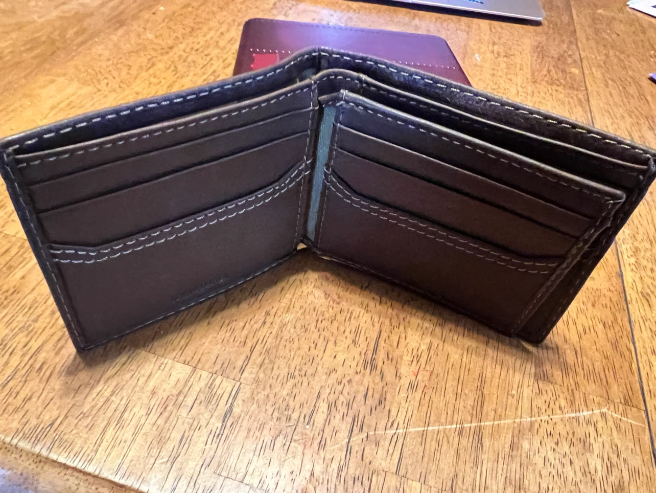 Levi’s Brown Leather Men’s Wallet - photo 4