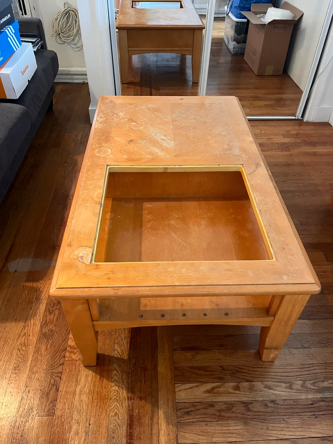 Wooden Coffee Table - photo 3