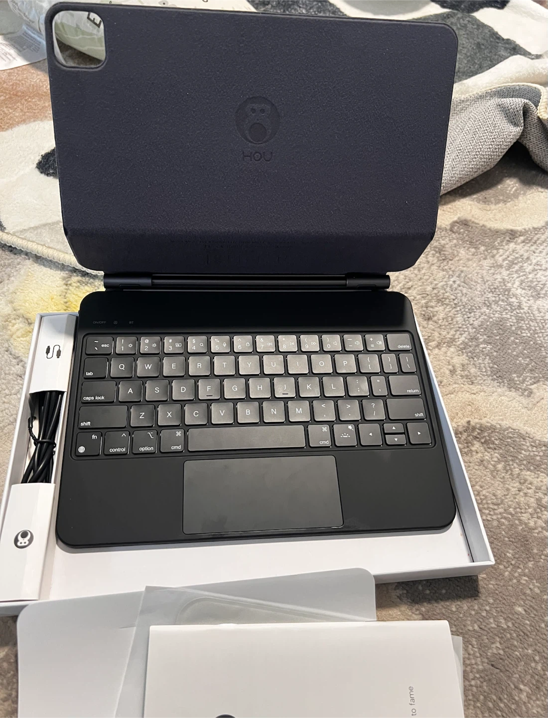 HOU Magic Keyboard Case - photo 2