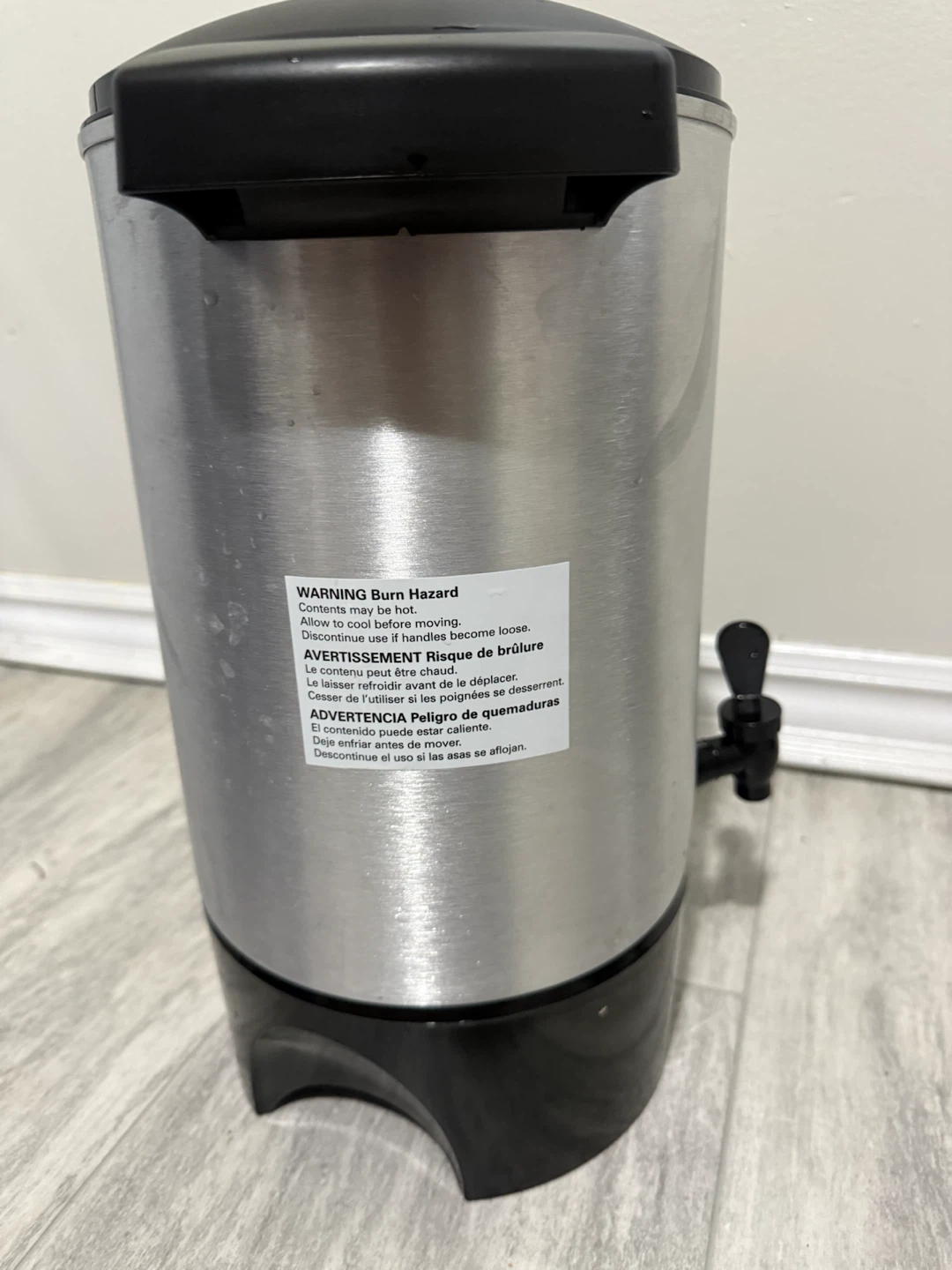 Hamilton Beach 45 Cup Coffee Urn *Small Dent* - photo 2