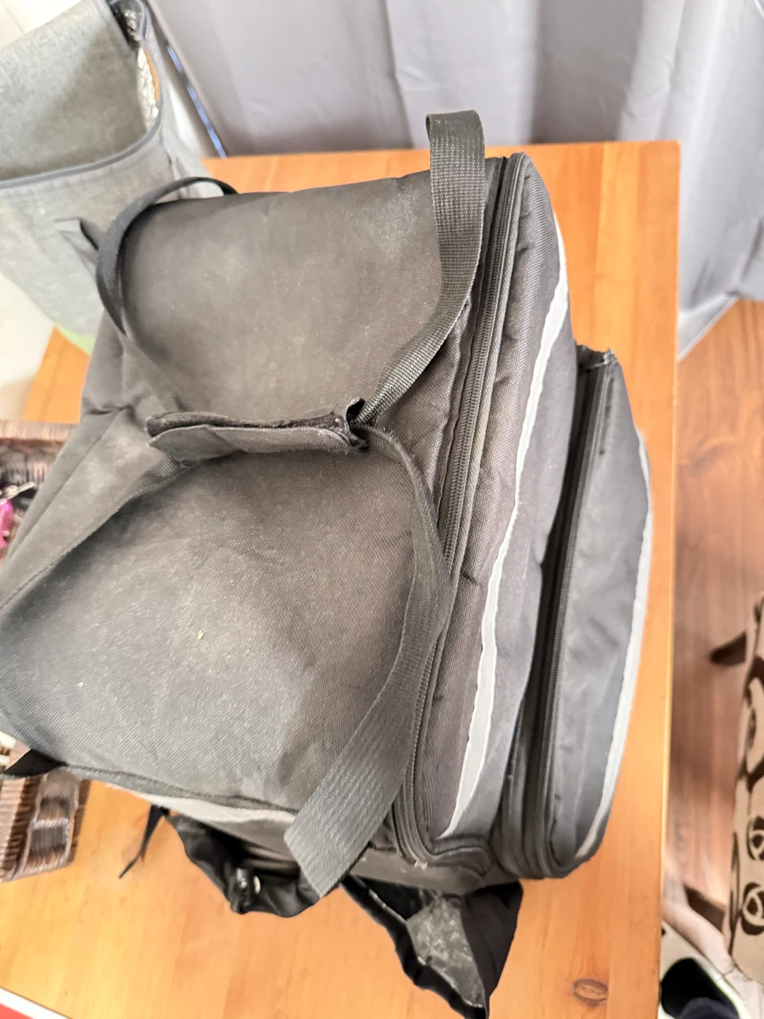 Black Insulated Delivery Backpack with Reflective Strips - photo 3