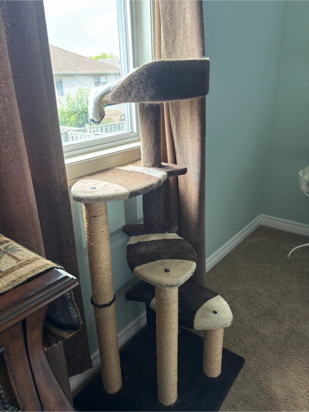 Multi-Level Cat Tree with Scratching Posts