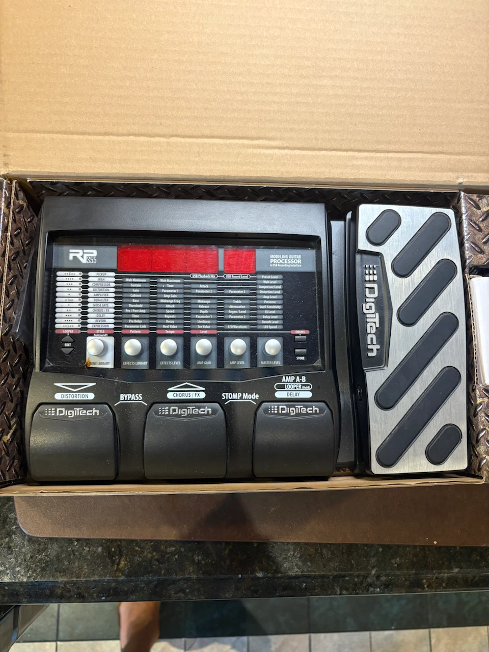 DigiTech RP355 Modeling Guitar Processor