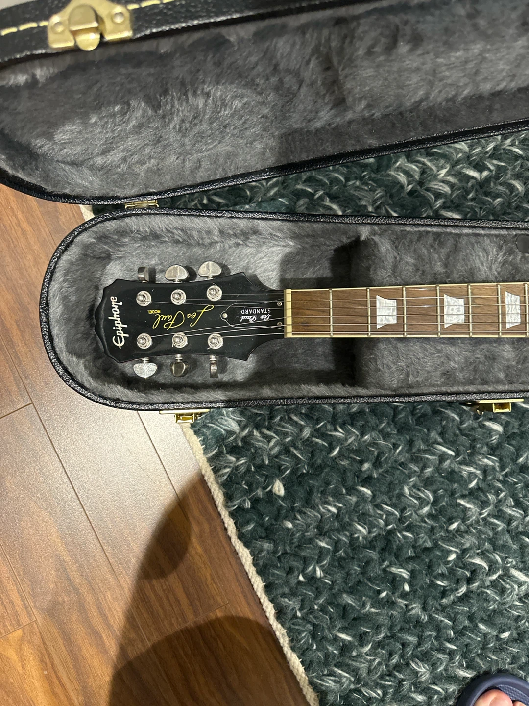 Epiphone Les Paul Electric Guitar - photo 3