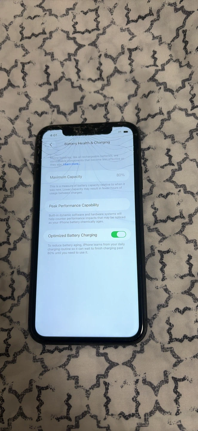 Apple iPhone 11 64GB - Cracked Screen - photo 4