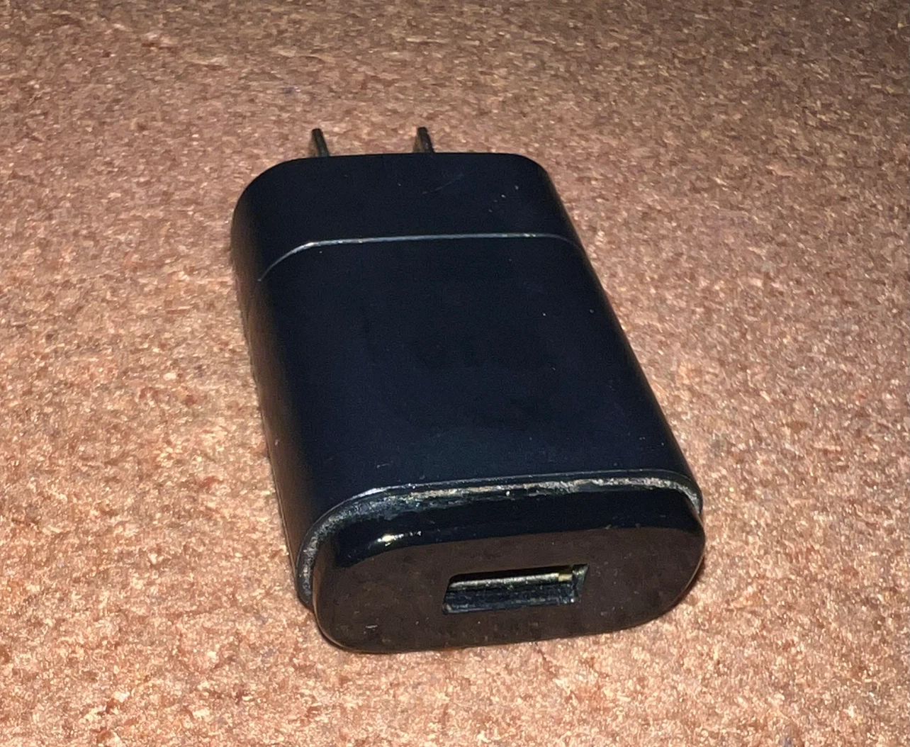 LG USB Wall Charger - photo 2