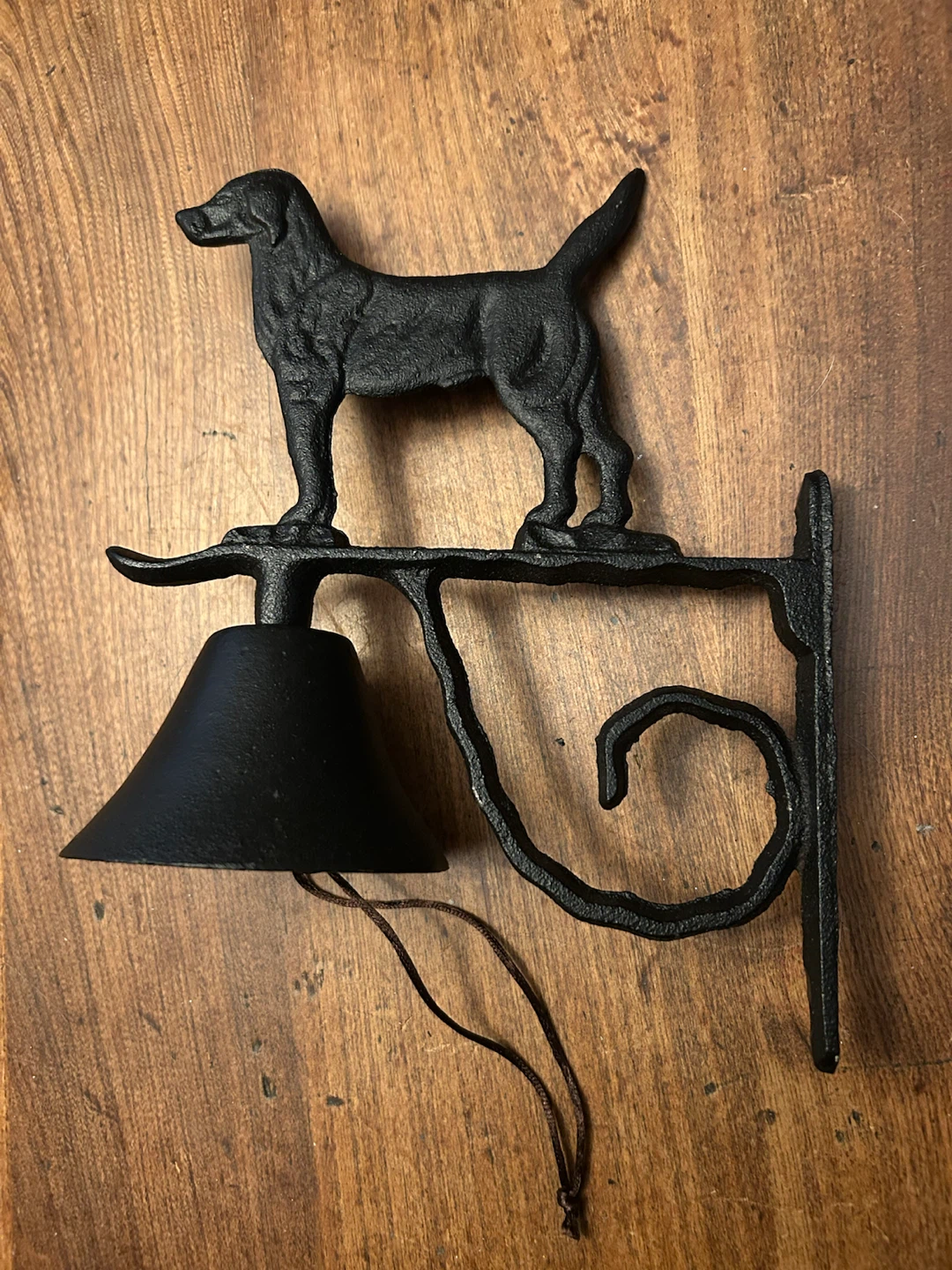 Wall mount dinner bell