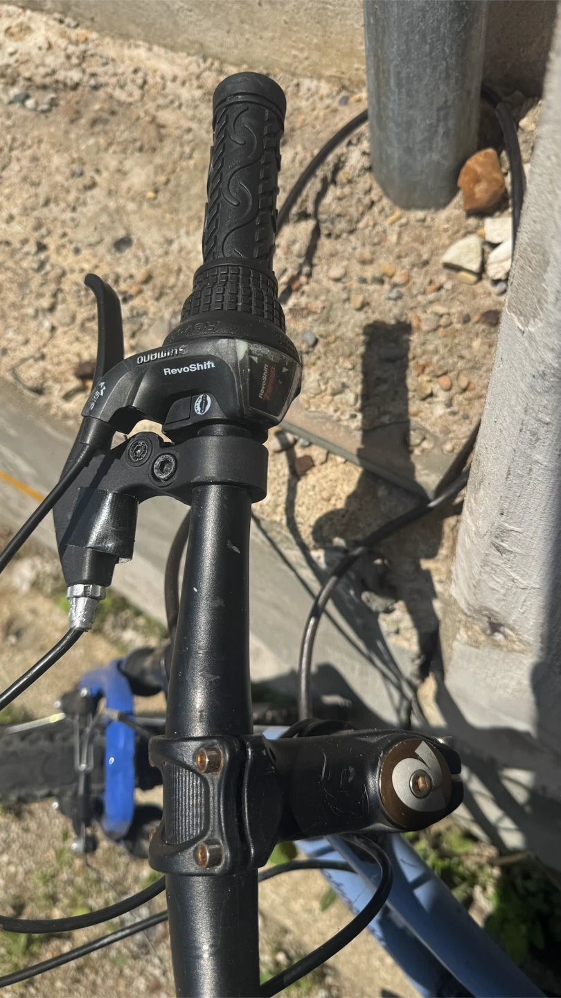 Blue kids bicycle - photo 2