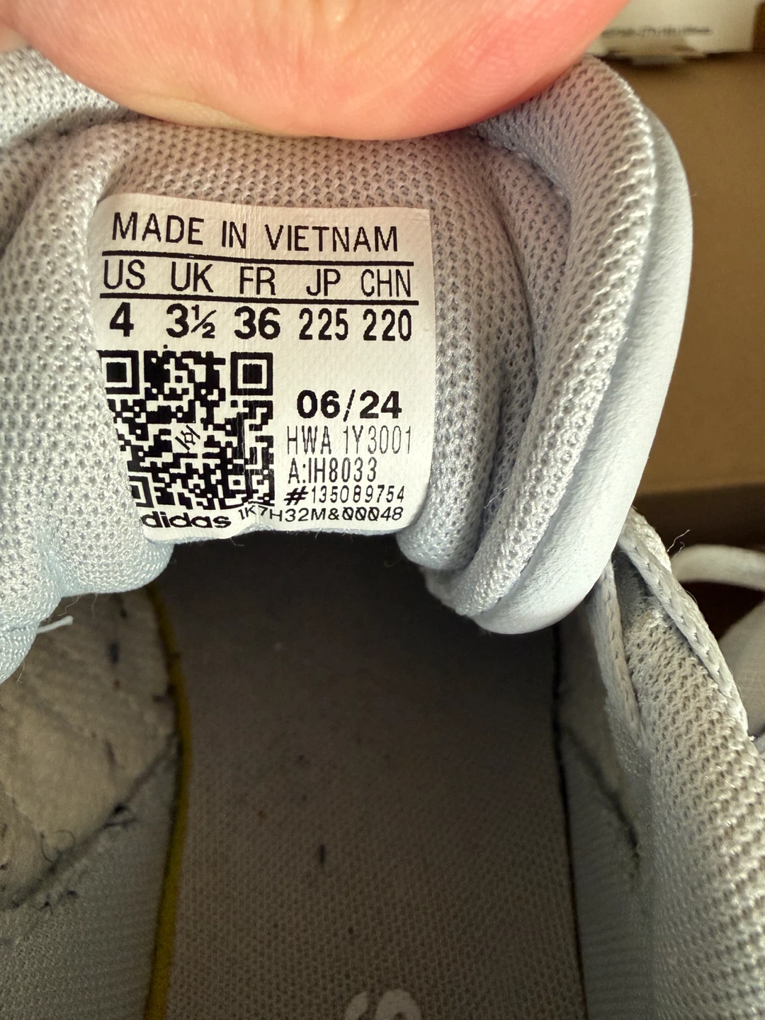 AdidasWomen's Shoes - Grey/Blue - Size 4 kid US - photo 4