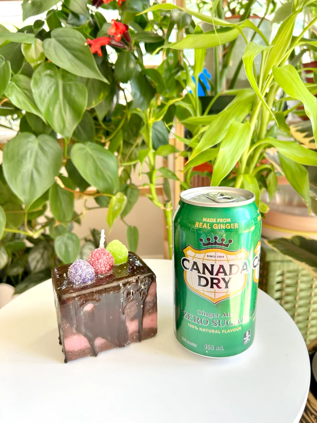 Anthropologie Chocolate Cake Candle 🍰 🍫 - photo 4