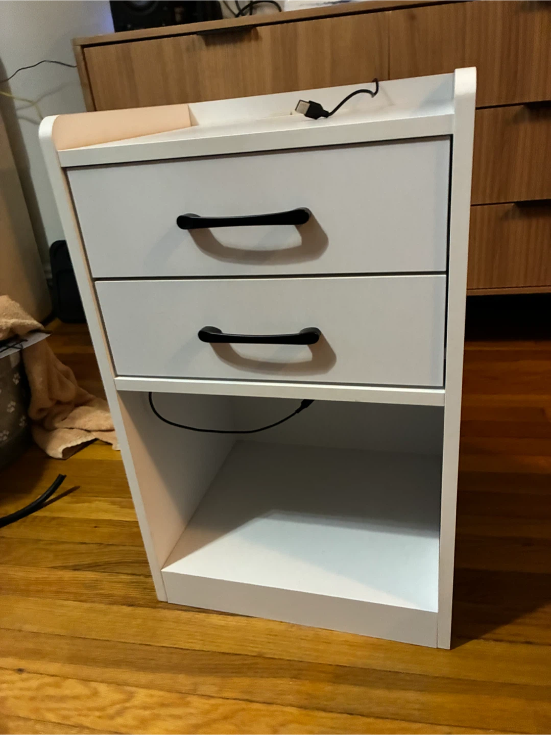 USB end table