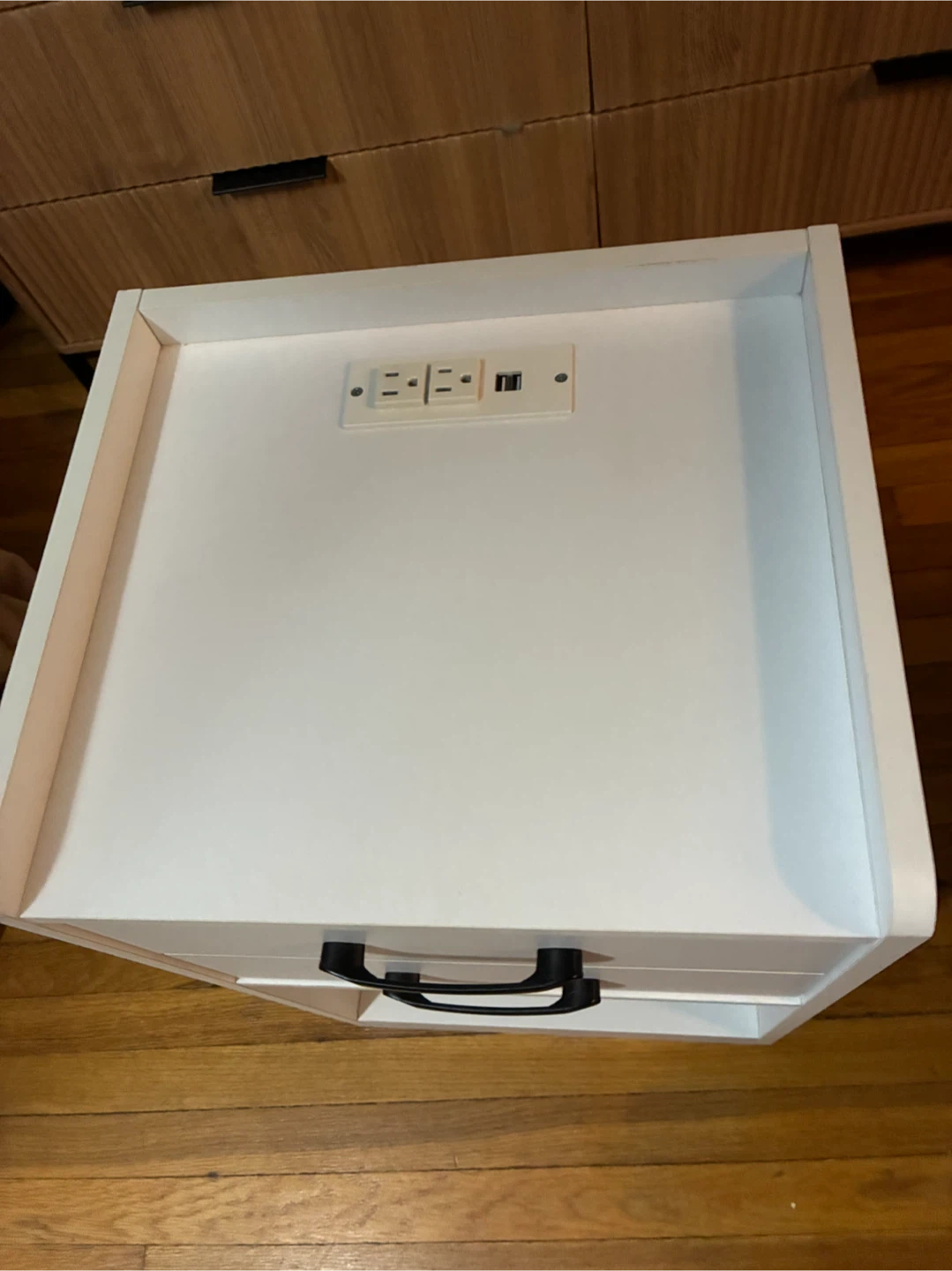 USB end table - photo 2