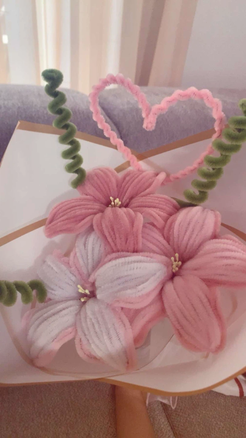 Homemade Pipe Cleaner Bouquet