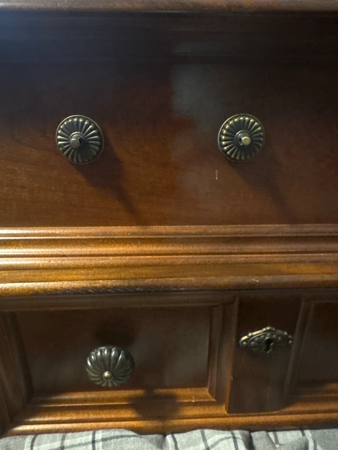 Wooden Dresser with 8 Drawers - photo 2