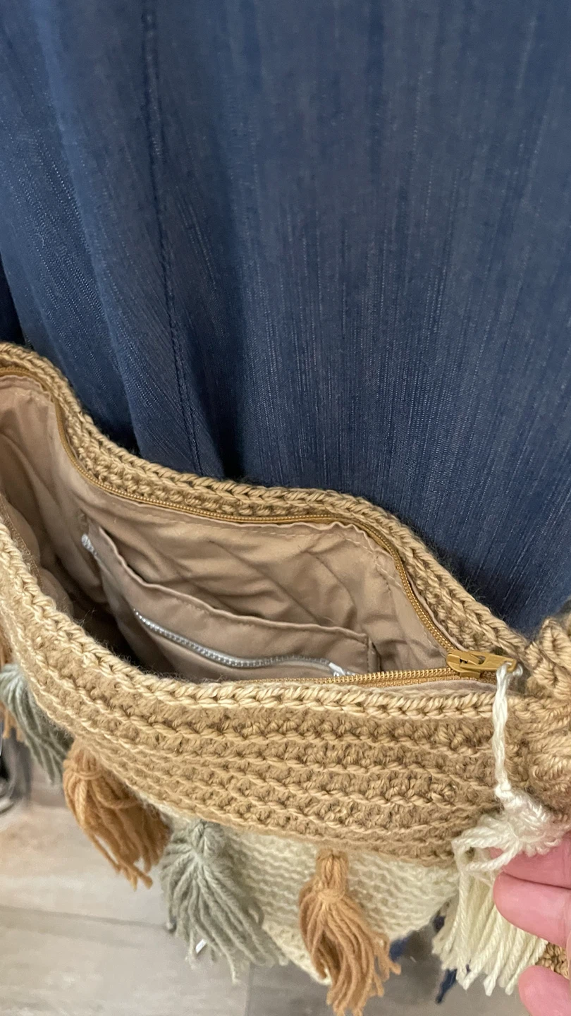 Crocheted Tassel Crossbody Bag - photo 4