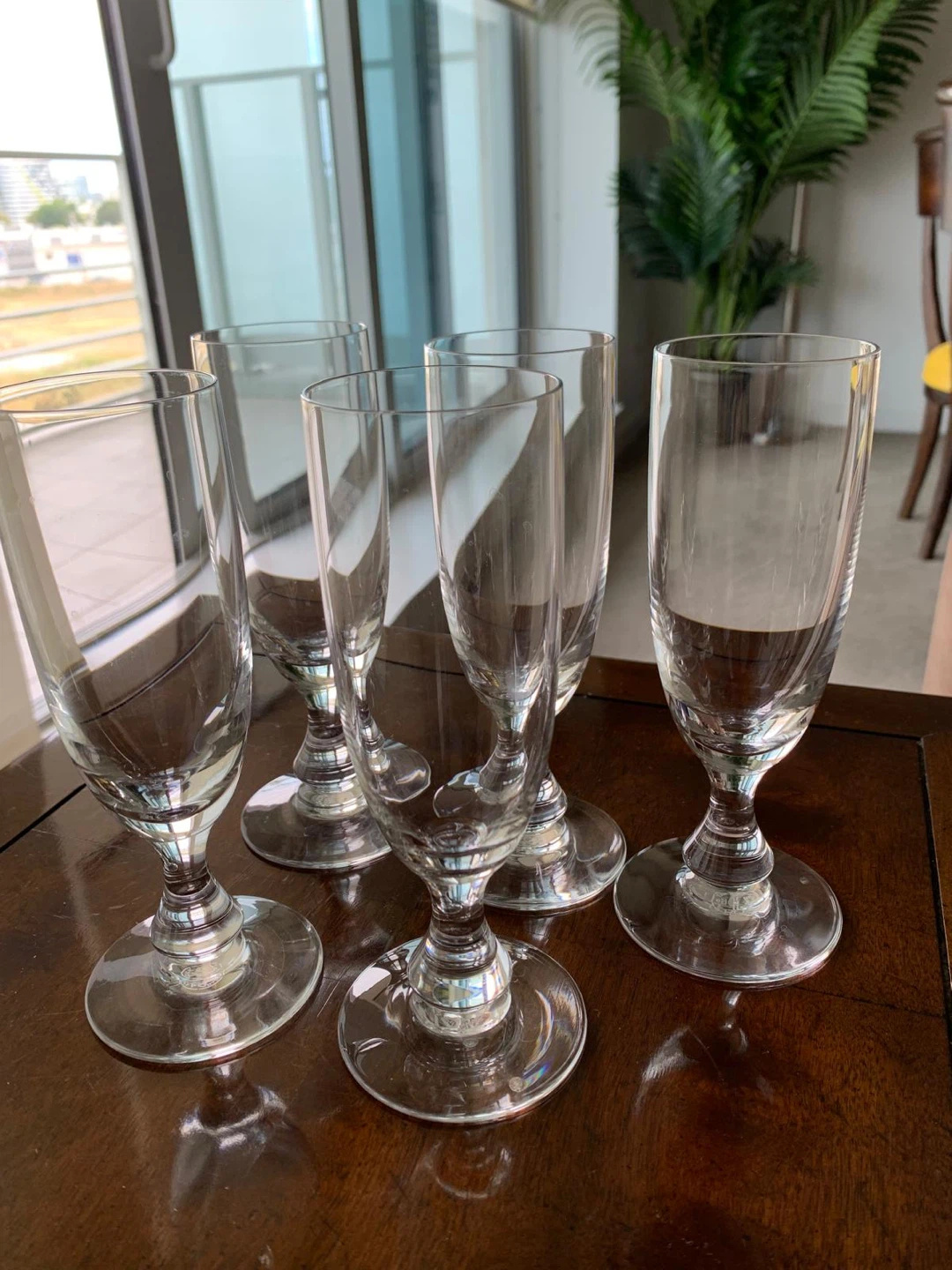 Set of 5 Clear Glass Flutes
