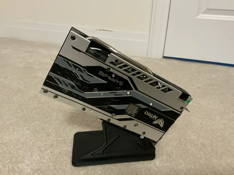 SAPPHIRE NITRO+ Radeon RX 570 Graphics Card - photo 2