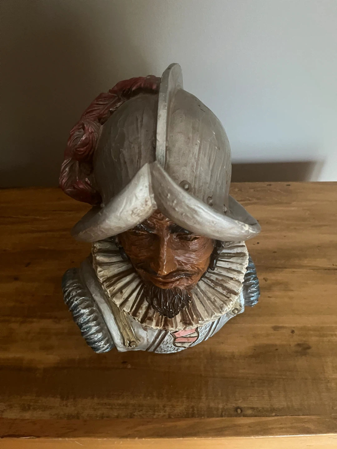 Vintage 1960s Spanish Conquistador Chalkware Bust - photo 4