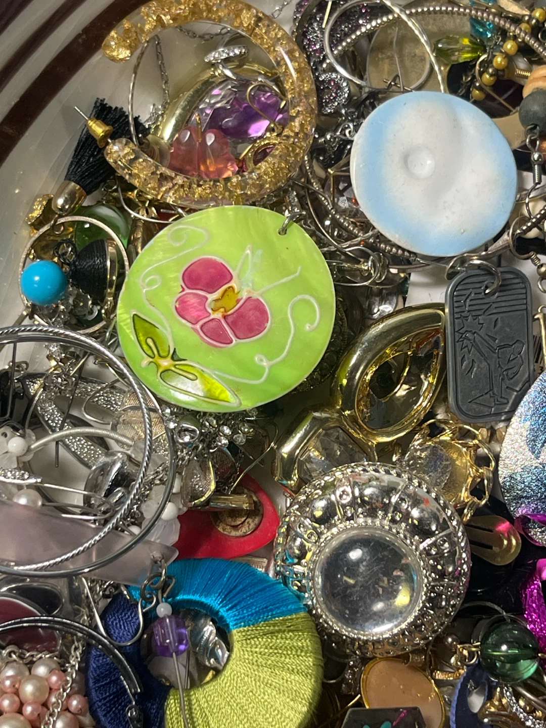 Huge Craft Jewelry Lot Mixed Costume /Junk Jewelry for Art/Scrap - photo 4