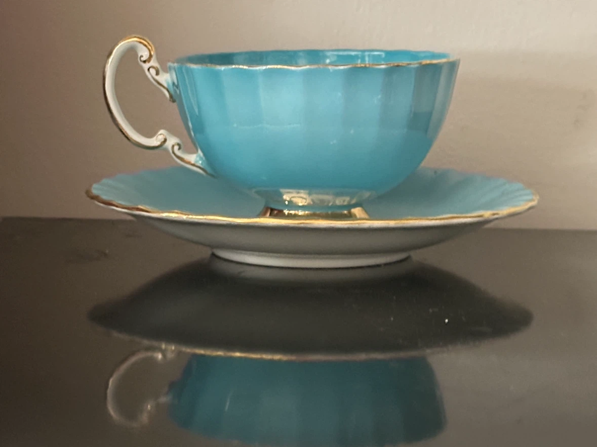 Aynsley Turquoise J.A. Bailey Cabbage Rose Teacup Saucer - photo 2