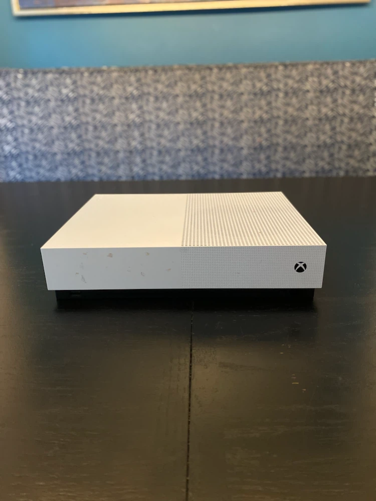 Xbox One S All-Digital Edition (Broken)